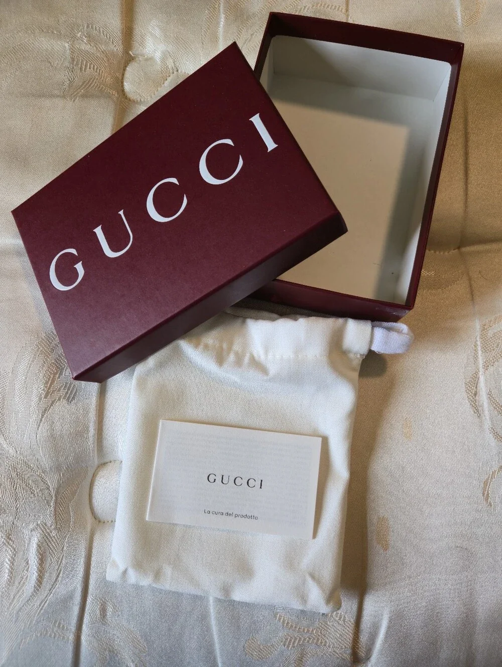 Gucci branded burgundy